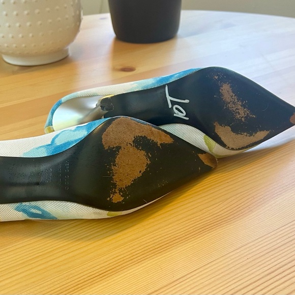 Roberto Cavalli floral kitten heels - Picture 4 of 9